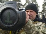 pasukan-ukraina-kursus-kilat-gunakan-senjata-penghancur-tank_20220310_165745.jpg