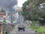 patroli-militer-filipina-di-marawai_20170531_142914.jpg
