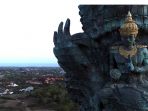 patung-garuda-wisnu-kencana-di-badung_20180923_070956.jpg