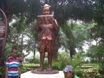 patung-gus-dur-nih4_20150425_132034.jpg