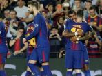 paulinho-dan-messi_20171001_015218.jpg