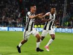 paulo-dybala-along-with-alex-sandro_20170412_082340.jpg