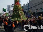 pawai-sedekah-bumi-kampung-babatan_20171022_130239.jpg