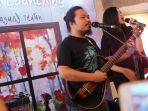 payung-teduh-launching-album-ruang-tunggu_20171219_212857.jpg