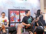 payung-teduh-launching-album-ruang-tunggu_20171219_213231.jpg