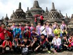 pebulutangkis-asing-kagum-dengan-kemegahan-candi-borobudur_20171208_164525.jpg