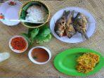 pecak-ikan-dari-warung-pecak-duren-di-kranggan-tangerang-selatan-banten.jpg