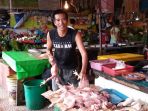 pedagang-daging-ayam_20161209_170036.jpg