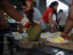 pedagang-durian-di-thailand.jpg