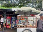 pedagang-kue-cubit-di-tpu-tanah-kusir.jpg
