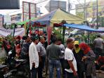pedagang-pasar-aksara_20160715_133041.jpg