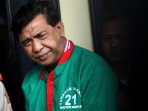 pedangdut-imam-s-arifin-nyabu-ditangkap-polisi_20160830_120400.jpg
