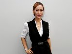 pedangdut-senior-inul-daratista_20151022_000305.jpg