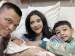 pedangdut-uut-permatasari-melahirkan-anak-keduanya-secara-operasi-cesar.jpg