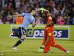 pedro-gallese-edinson-cavani_20160330_124956.jpg