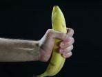 pegang-pisang.jpg
