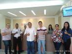 pegawai-bni-cabang-ahmad-yani-jayapura-yang-beroperasi-pada-sabtu-3182019.jpg