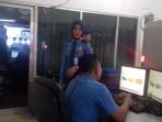 pejabat-dan-petugas-operasonal-bandara-tetap-di-posko_20160701_170410.jpg