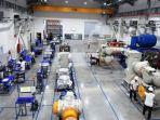 pekerja-abb-power-grids.jpg