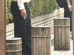pekerja-kantoran-jepang-merokok-nih3.jpg