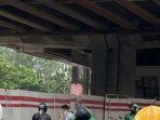 pekerja-lrt-jatuh-di-setiabudi.jpg