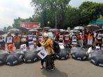 pekerja-rumah-tangga-prt-berkebaya-nih3.jpg