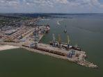 pelabuhan-laut-di-kota-mariupol-pada-12-juni-2022.jpg