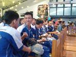 pelajar-smkn-1-cibinong-hadiri-giias-talk-x-bliblicom.jpg