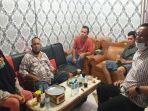 pelaku-pembunuhan-rio-sedang-berada-di-polsek-ib-i-palembang.jpg