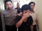 pelaku-pencabulan-anak-dibawah-umur-ditangkap_20160421_125918.jpg