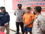 pelaku-penganiayaan-saat-diamankan-polsek-sekupang.jpg