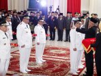 pelantikan-bupati-dan-walikota-di-riau_20160217_185102.jpg