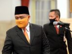 pelantikan-kepala-bp2mi-dan-anggota-kpu-antar-waktu_20200415_205518.jpg