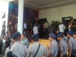 pelantikan-lima-kepala-daerah-di-sulut_20160217_154002.jpg