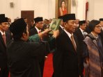 pelantikan-menteri-hasil-reshuffle-jilid-2_20160727_182740.jpg