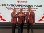 Hakim Konstitusi Guntur Hamzah Dikukuhkan Jadi Ketua Umum APHTN-HAN