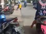 pelat-nomor-dikasih-cd.jpg