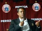 pelatih-baru-persija-sergio-farias_20200117_143932.jpg