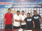 pelatih-dan-pemain-persela-lamongan.jpg