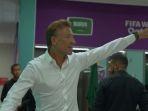 pelatih-herv-renard-emosional-dan-beri-teguran-keras-pada-pemain-arab-saudi-di-ruang-ganti.jpg