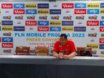 pelatih-jakarta-bin-octavian-di-gor-sritex-arena-solo.jpg