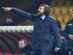 pelatih-juventus-asal-italia-andrea-pirlo-memberikan-instruksi-dalam-laga-melawan-benevento.jpg