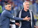 pelatih-kepala-roma-portugal-jose-mourinho-kanan-bereaksi-kartu-merah-pellegrini.jpg