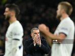 pelatih-kepala-tottenham-hotspur-ange-postecoglou-tepuk-tangan.jpg