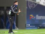 pelatih-kim-do-hoon-yang-dirumorkan-jadi-pelatih-persib-bandung.jpg