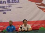 pelatih-malaysia-ong-kim-swee-dan-kapten-malaysia_20160906_153249.jpg