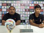 pelatih-malut-united-fc-imran-nahumarury-dan-pramoedya-putra-suhardi.jpg