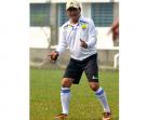 pelatih-persib-bandung-djadjang-nurdjaman-4_20141111_030459.jpg