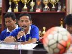 pelatih-persib-bandung-djajang-nurdjaman_20161113_172619.jpg