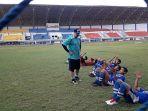 pelatih-persib-bandung-robert-rene-alberts-55.jpg